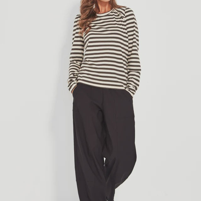 Scatter_Top_1031SF_Olive_Stripe_Homeland_Pant_1137LW_Black_2_48fc5d28-9f5f-41c6-a787-95508d1f64c4.jpg