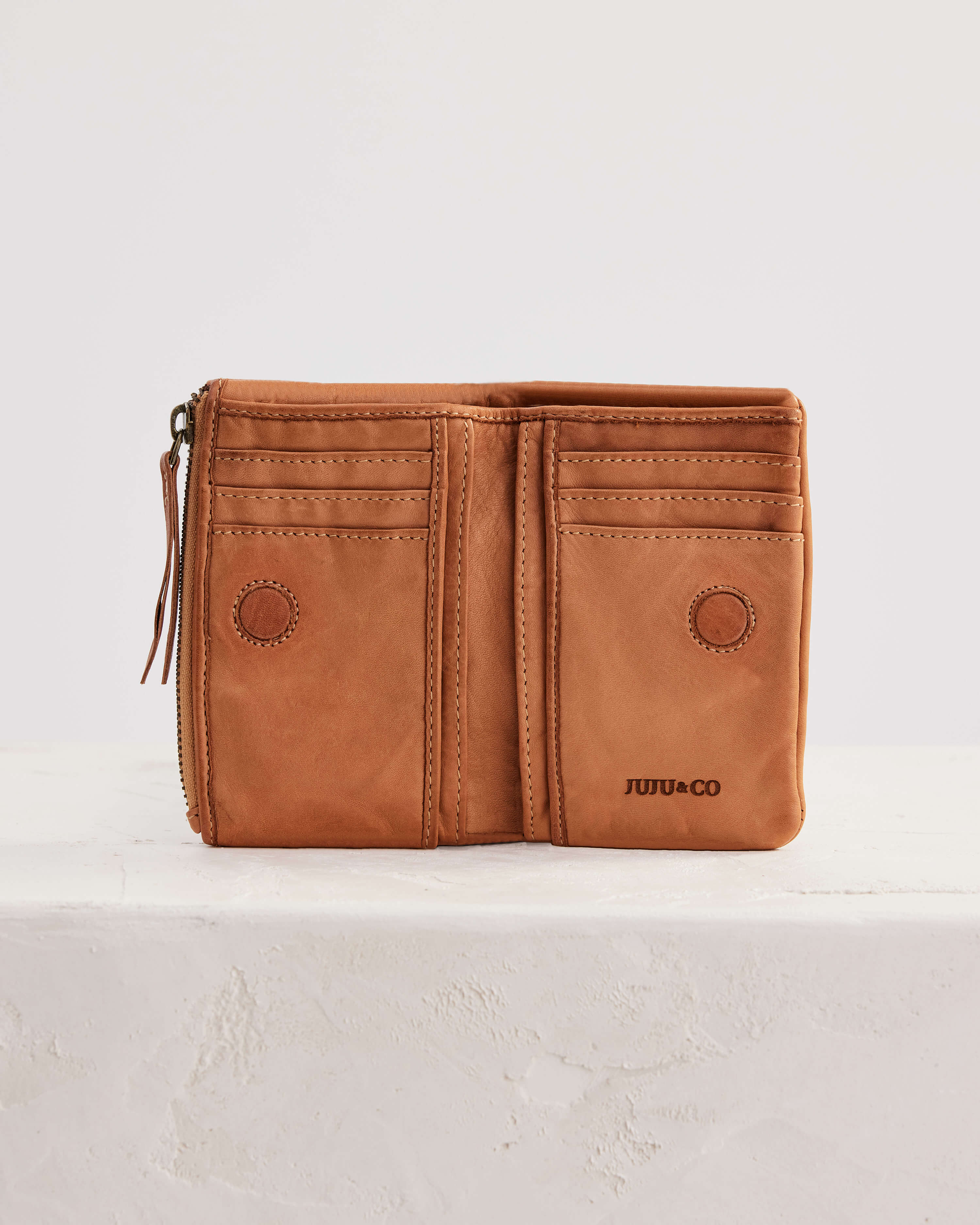 SmallCapri_TAN_Inside.jpg