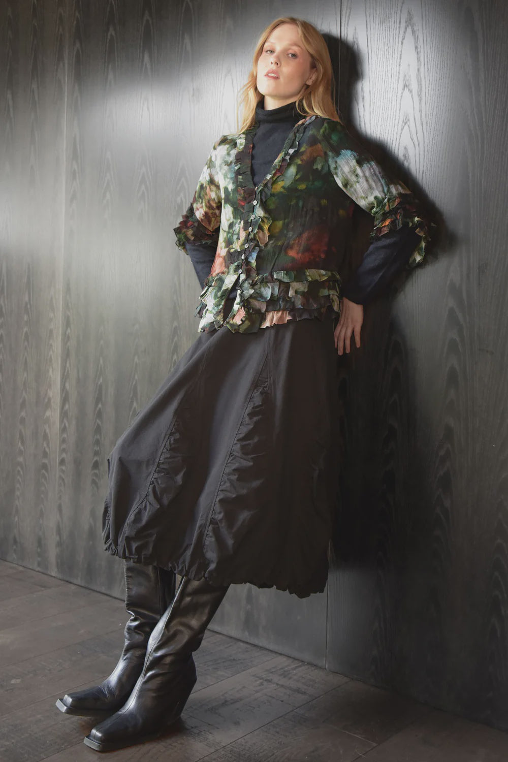 Diamond in the Puff Skirt - Black - Presence Hamilton