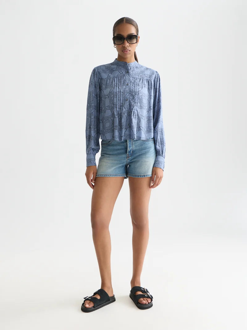 Pintuck shirt -Horseshoes infinity