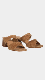 Petris - Almond Kid Suede