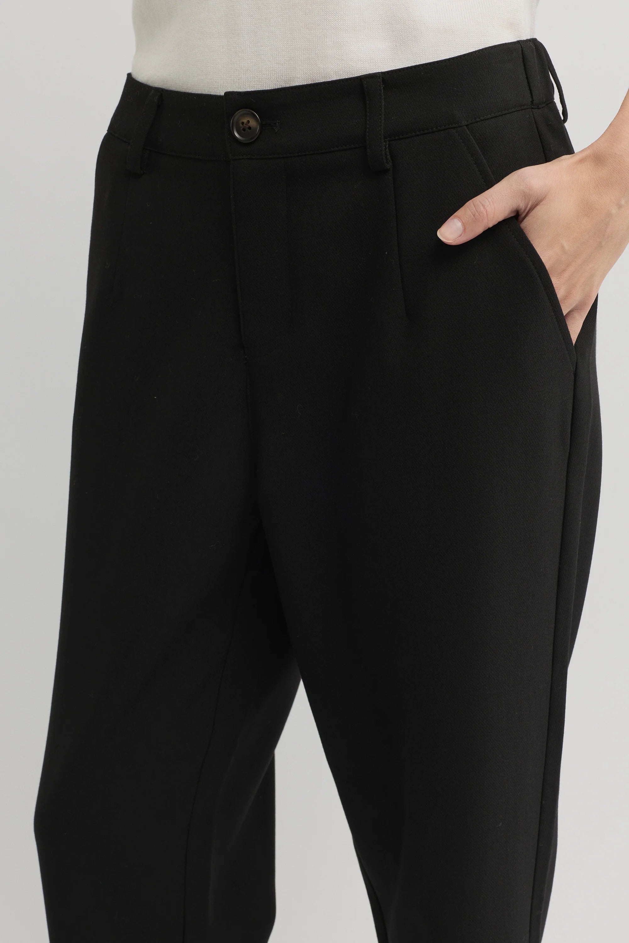 Twany Pant - Presence Hamilton