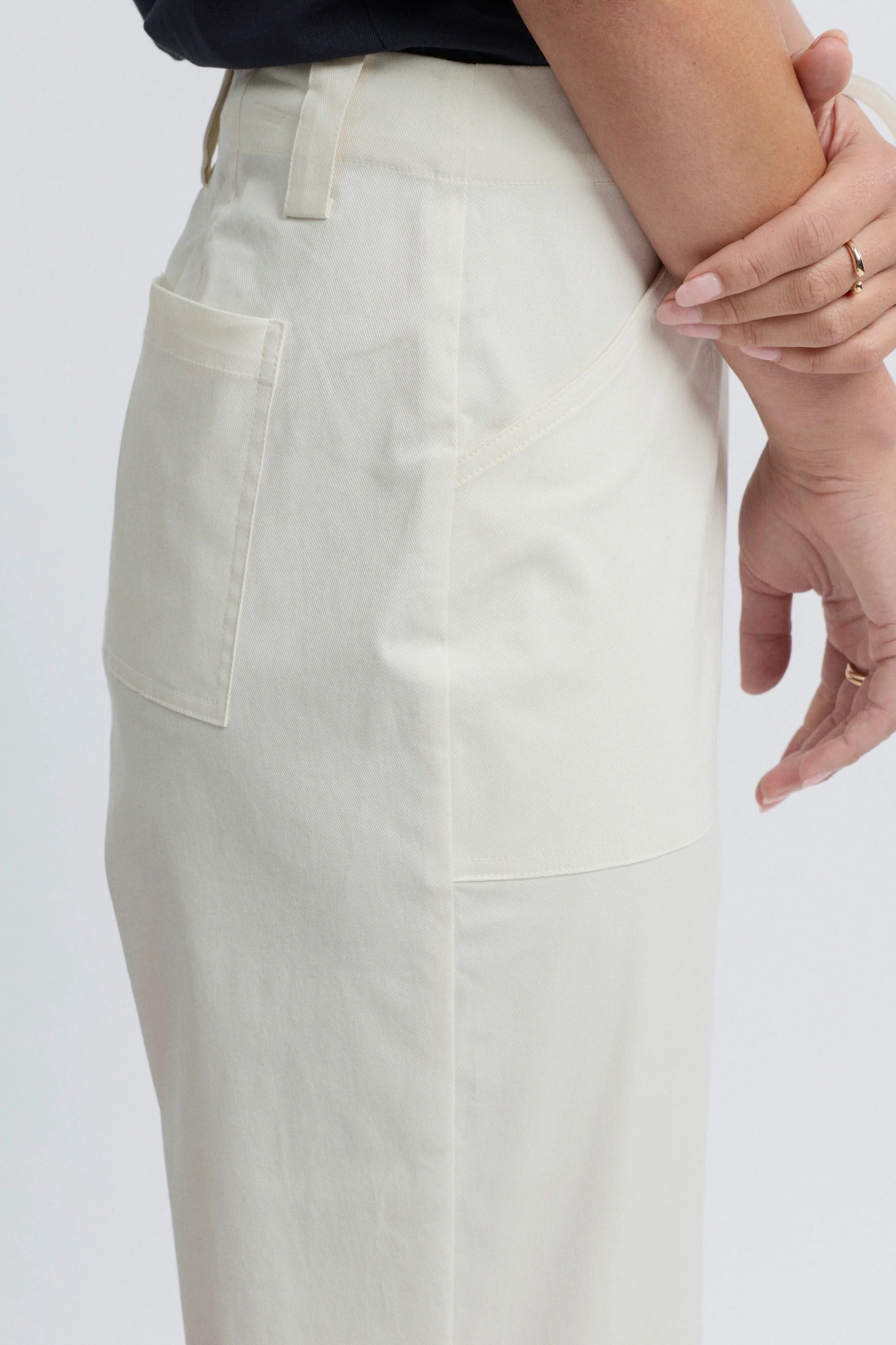 Capri Pant- Ecru