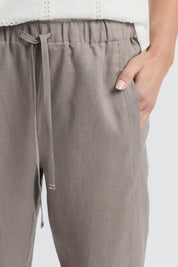 Tirari Slim Pant- Earth