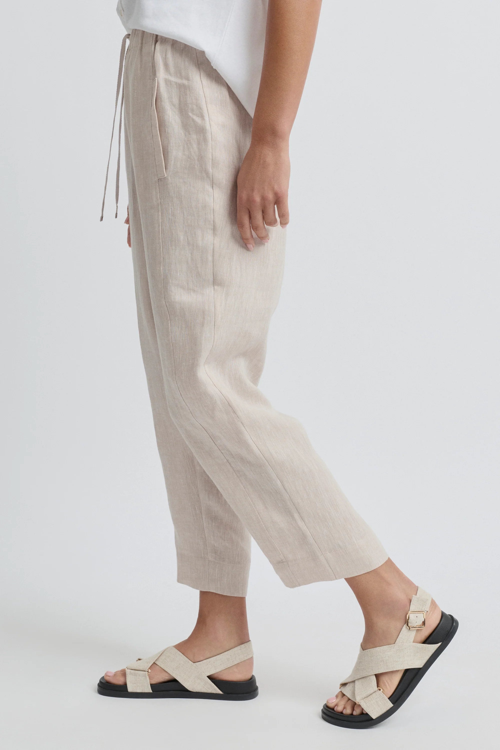 Tirari Slim Pant- Pebble