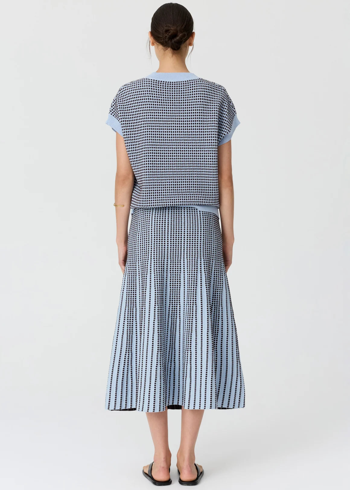 evlyn-knit-top-blue-choc-back_1160x_crop_center_4a339f3d-1581-4503-9671-11210f743c5d.webp