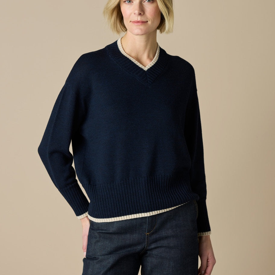 Goldie V Neck Jumper - Navy - Presence Hamilton