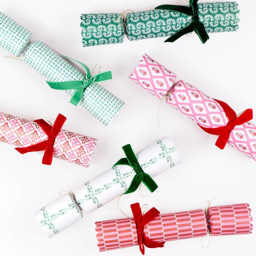 Molly Mahon Xmas Crackers - set 6