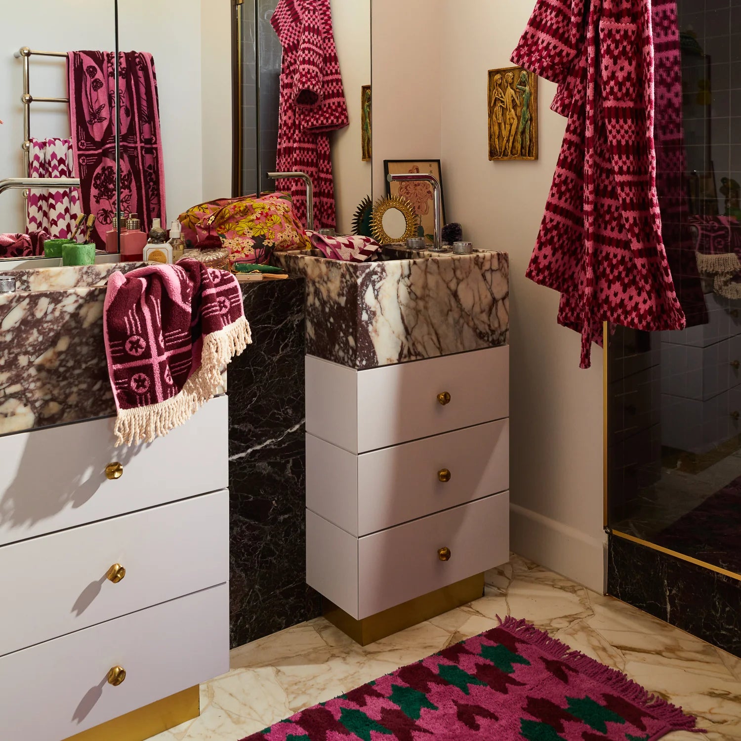 Gigi Hand Towel - Cosmo Pink - Presence Hamilton