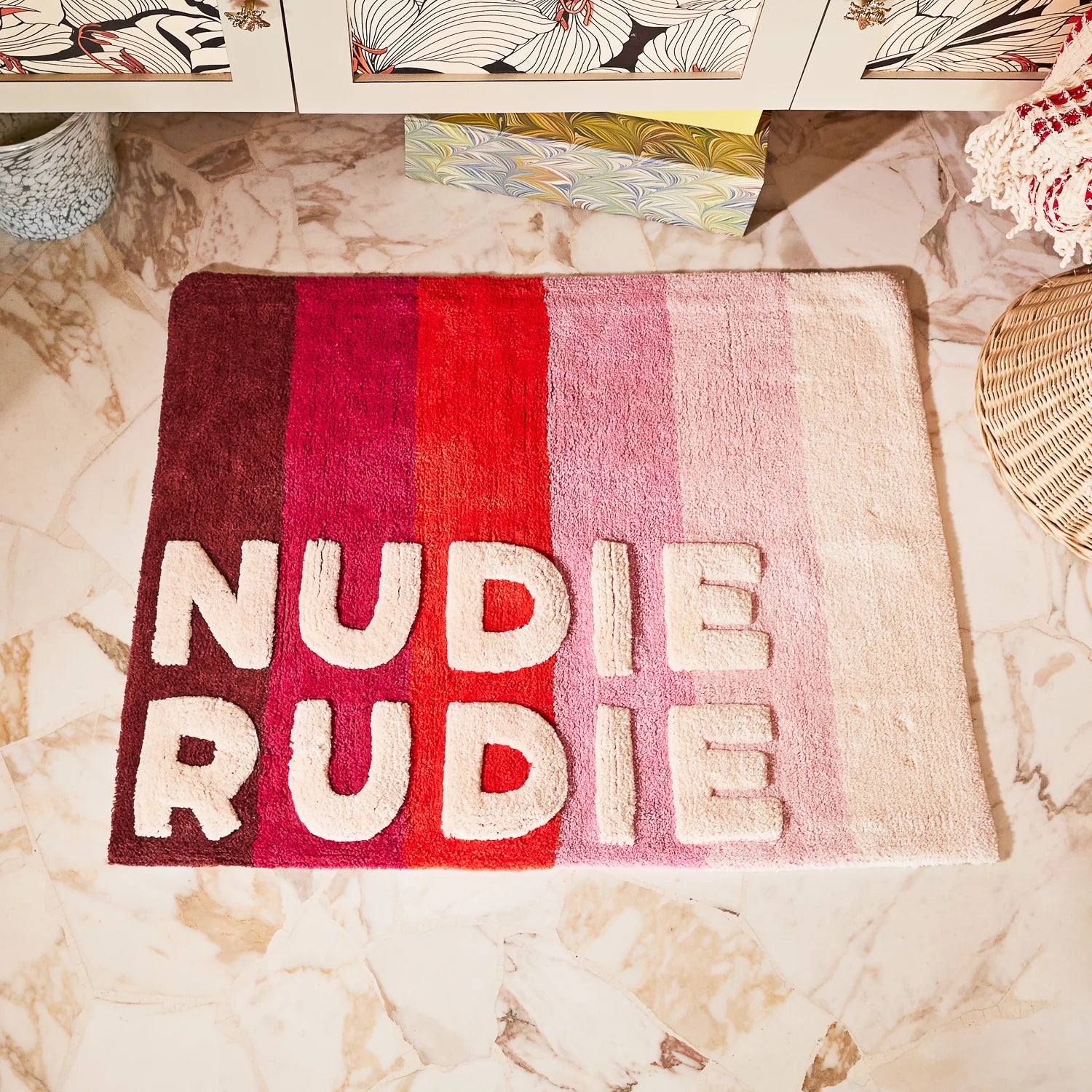 mgtnudie_2_6.webp