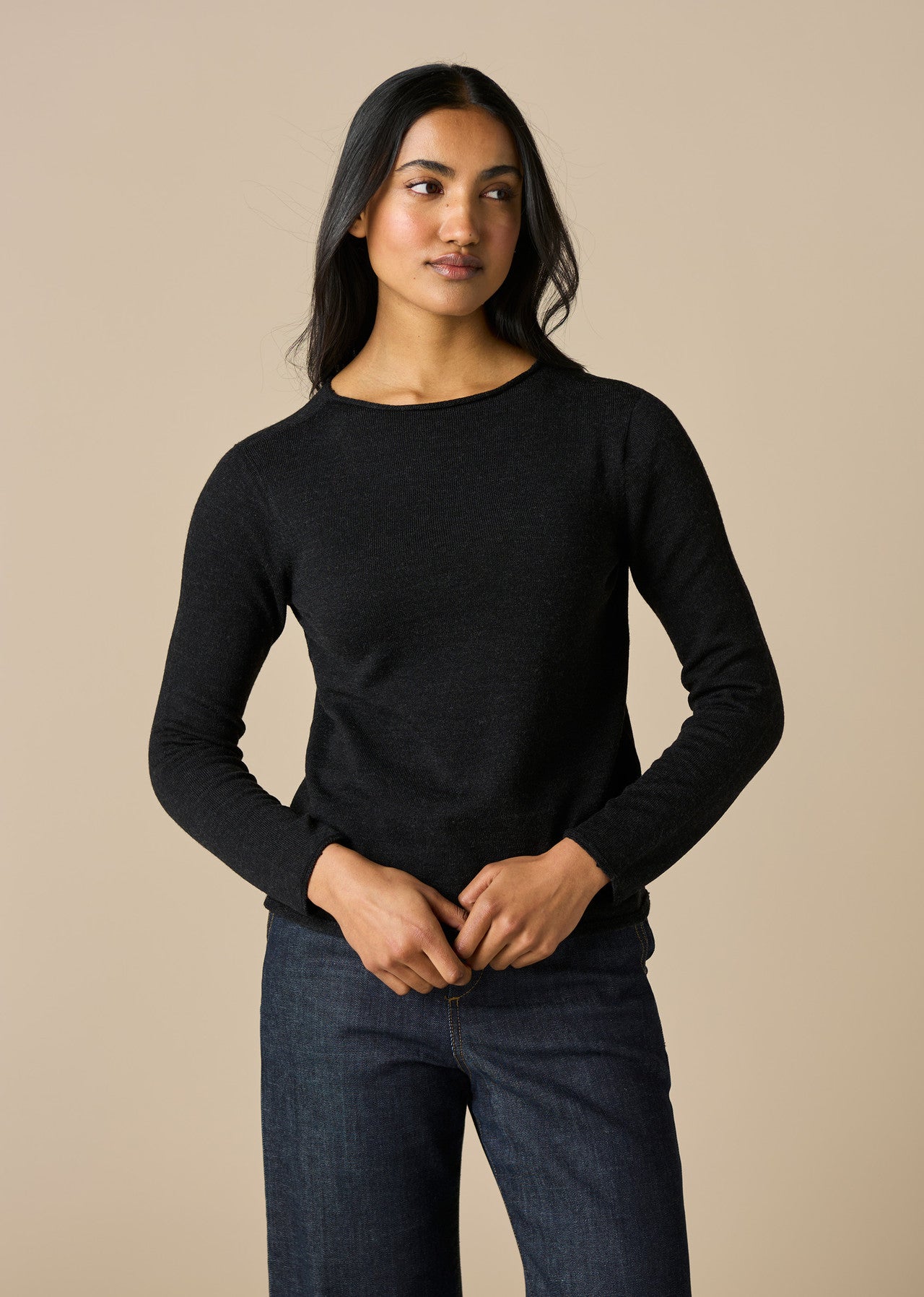 Phoebe Fine Jersey Crew - Black - Presence Hamilton