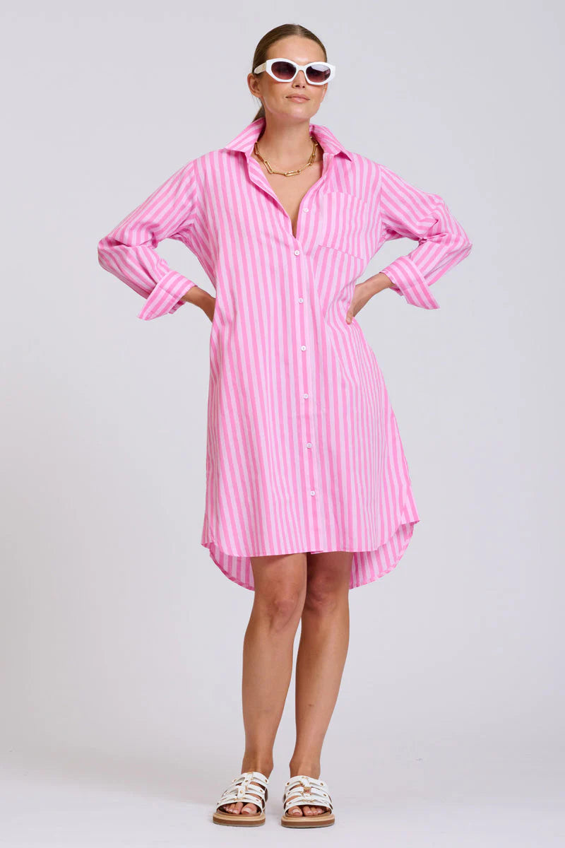 shirty-the-classic-shirtdress-double-pink-stripe_2_900x_33309473-a75c-4078-85ec-7eeac22966b6.webp