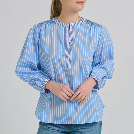 shirty-the-mary-shirt-blue-combo_2_540x_5839936f-7306-4c33-ba07-da2d23adec5b.jpg