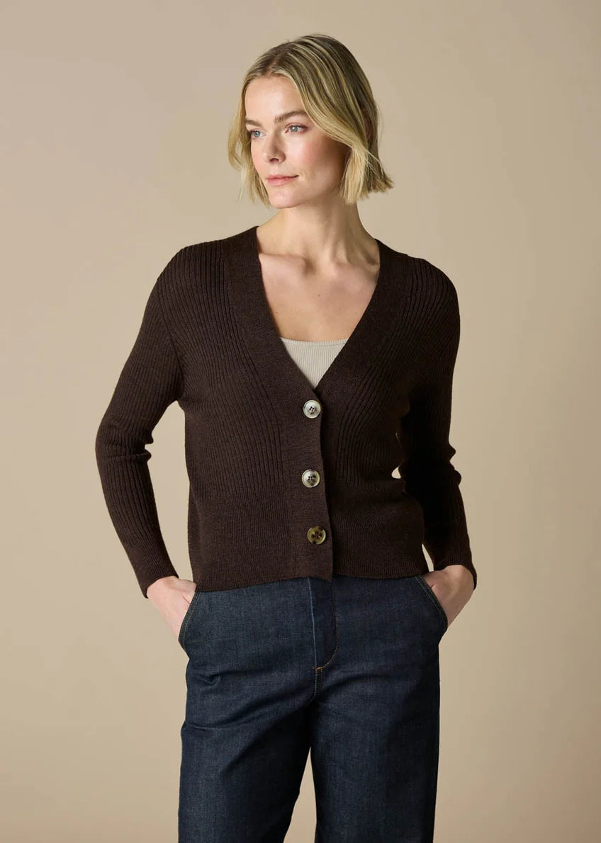 wednesday_cardigan_chocolate2__65024.webp