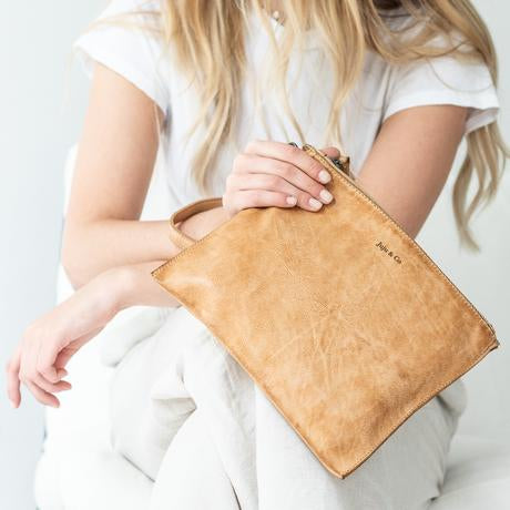 Large Flat Pouch - Presence Hamilton
